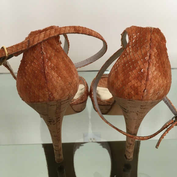 Stuart Weitzman Peach Tipped Python Sandals 7.5 - Picture 5 of 8